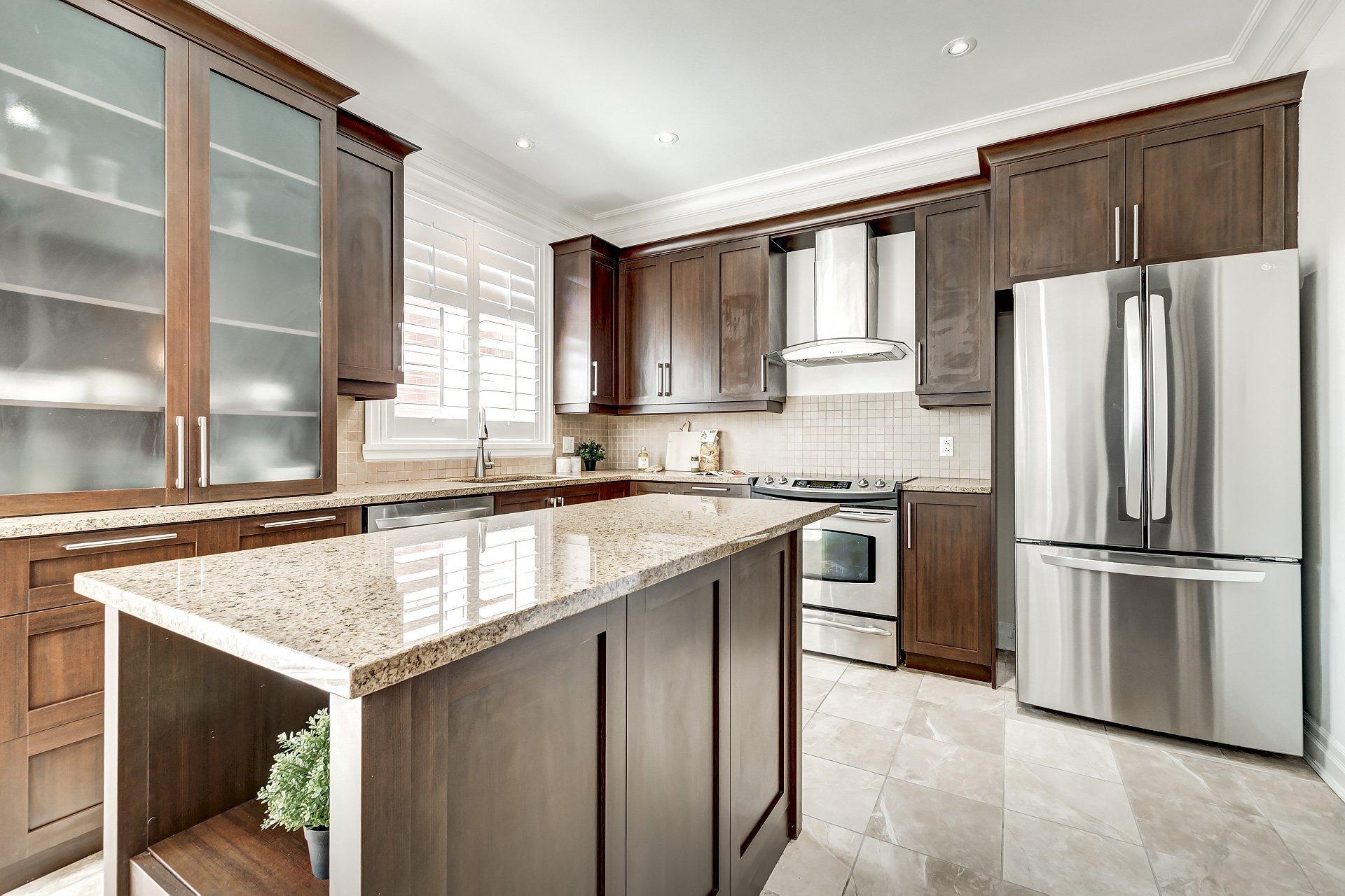 









2880


Rue des Andes

,
Montréal (Saint-Laurent),




QC
H4R3G3

