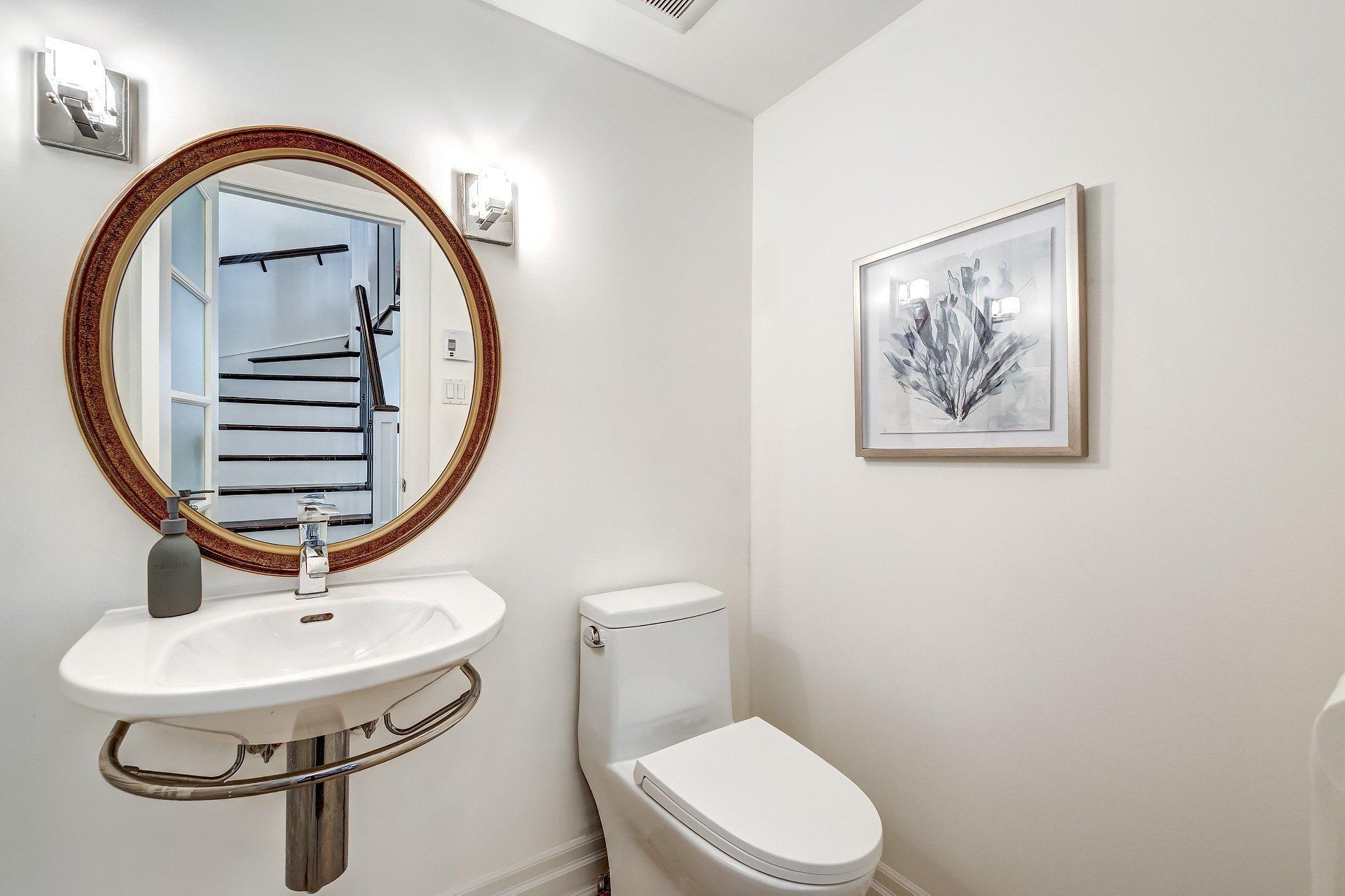 









2880


Rue des Andes

,
Montréal (Saint-Laurent),




QC
H4R3G3

