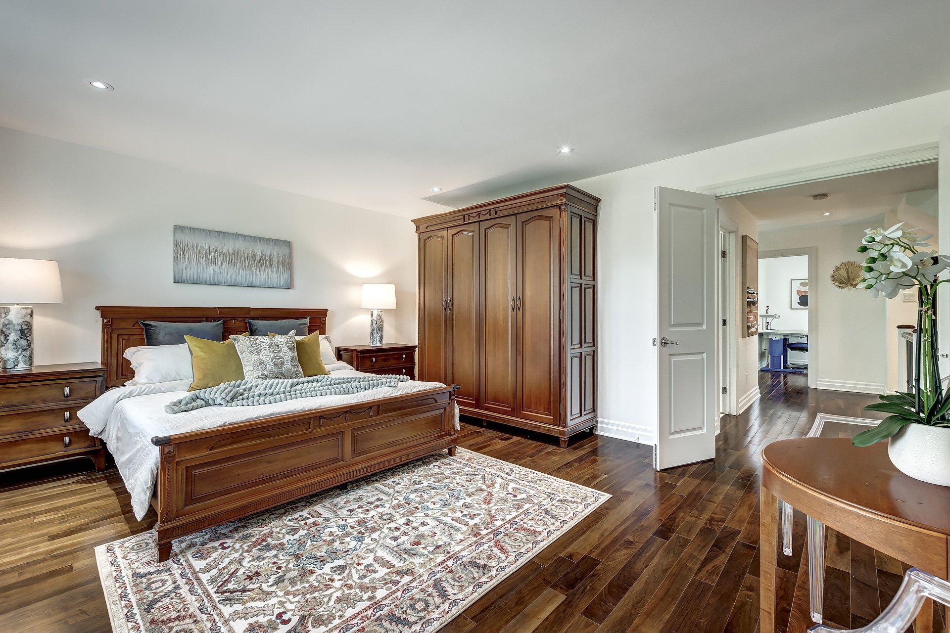 









2880


Rue des Andes

,
Montréal (Saint-Laurent),




QC
H4R3G3

