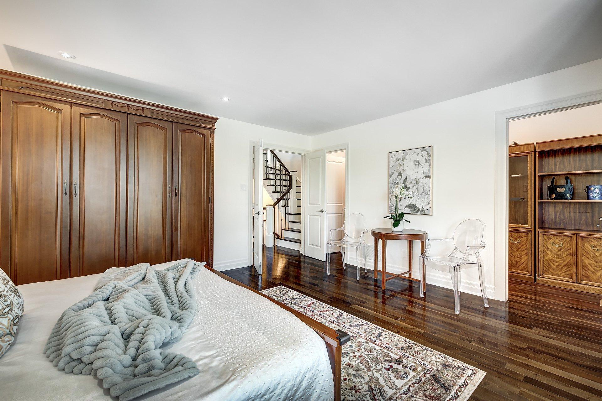 









2880


Rue des Andes

,
Montréal (Saint-Laurent),




QC
H4R3G3

