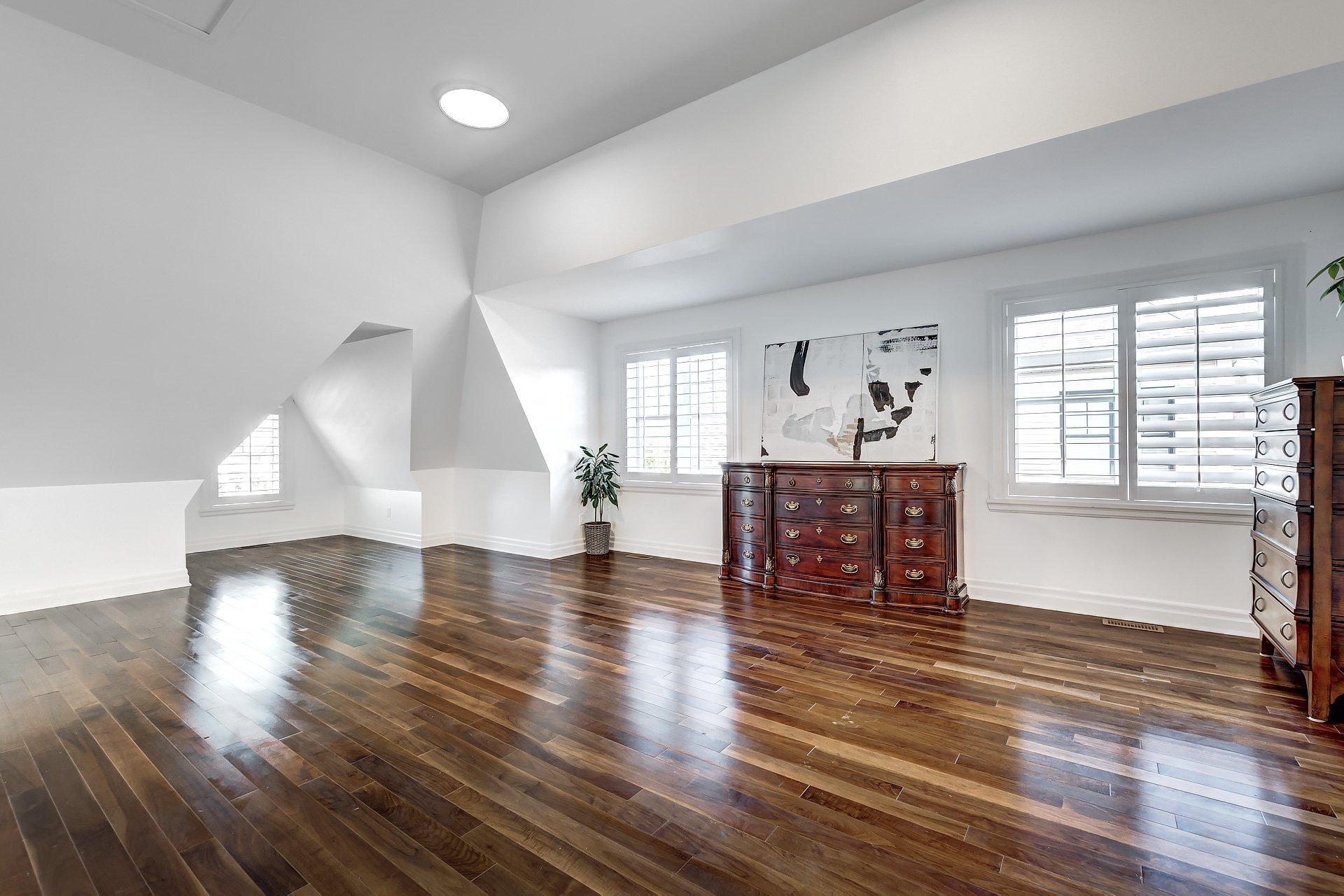 









2880


Rue des Andes

,
Montréal (Saint-Laurent),




QC
H4R3G3

