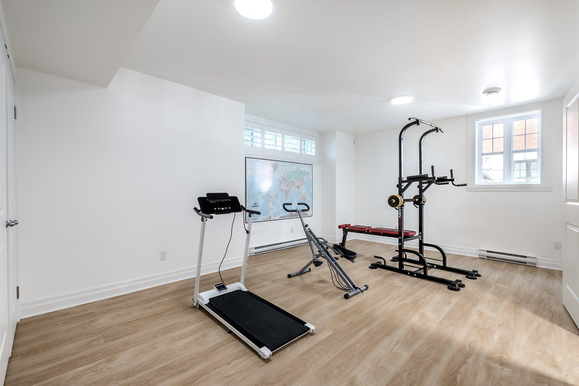 









2880


Rue des Andes

,
Montréal (Saint-Laurent),




QC
H4R3G3

