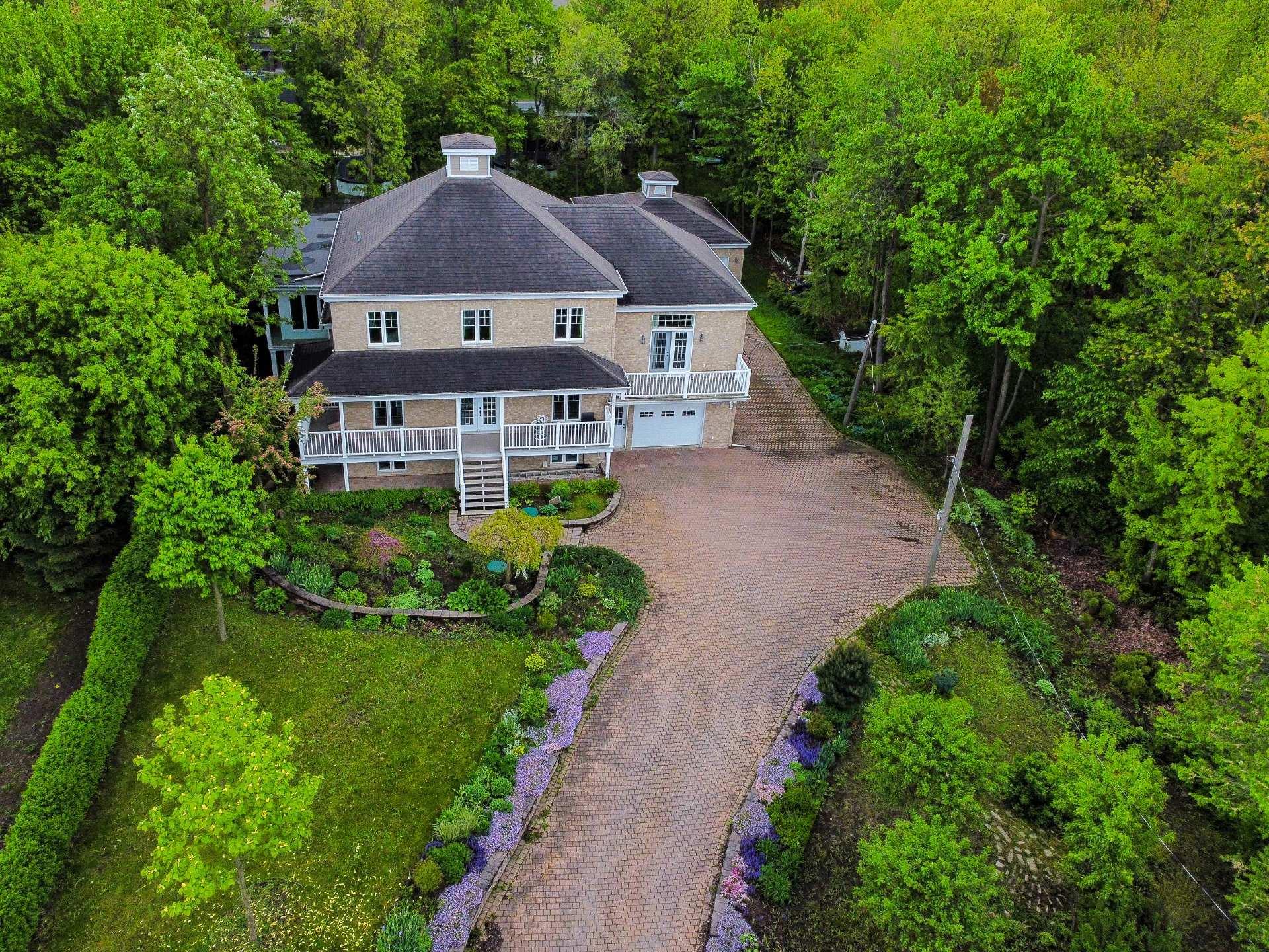 









3591


Ch. Bellerive

,
Carignan,




QC
J3L7K4

