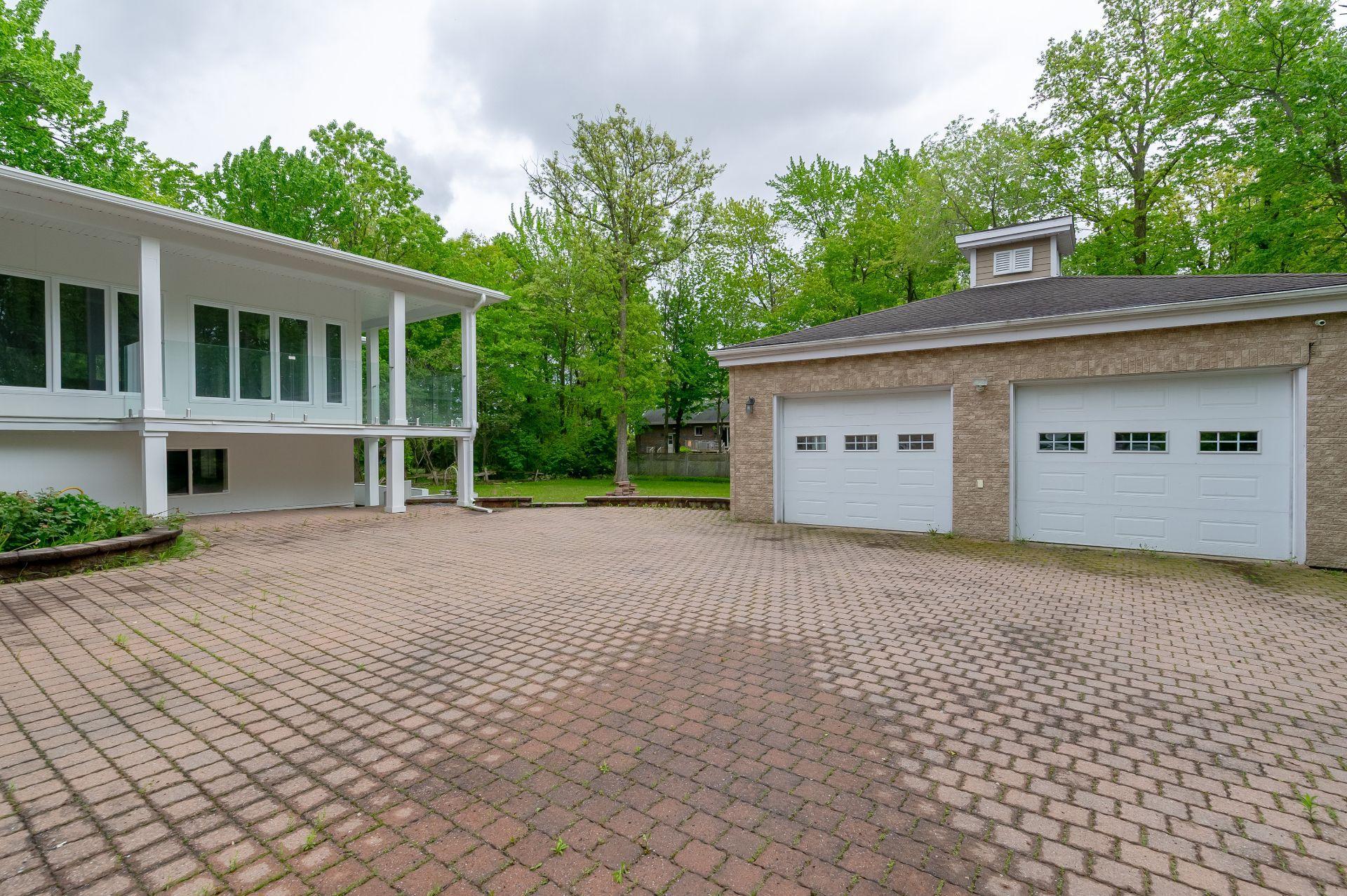 









3591


Ch. Bellerive

,
Carignan,




QC
J3L7K4

