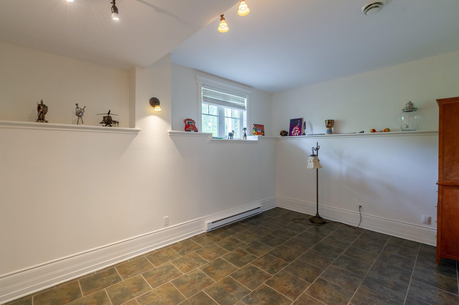 









3591


Ch. Bellerive

,
Carignan,




QC
J3L7K4

