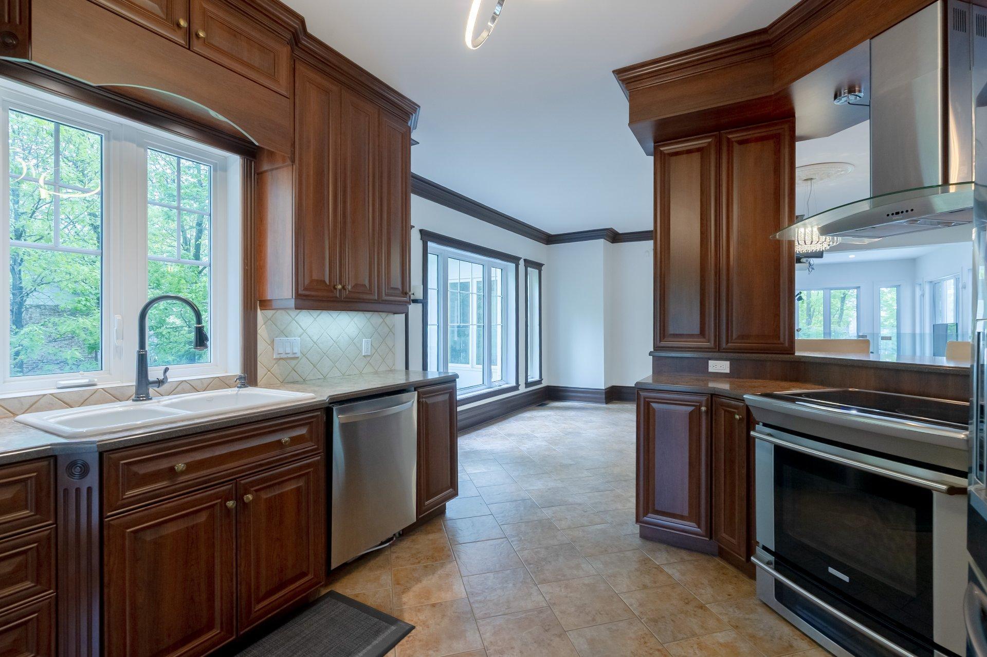 









3591


Ch. Bellerive

,
Carignan,




QC
J3L7K4

