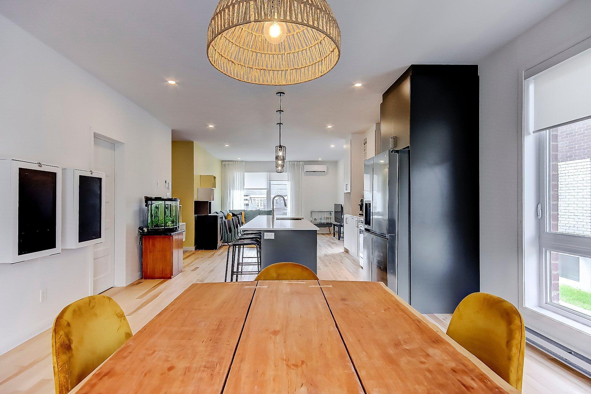 









220


Rue Robert-Jones

, 102,
Saint-Jean-sur-Richelieu,




QC
J2X0E2

