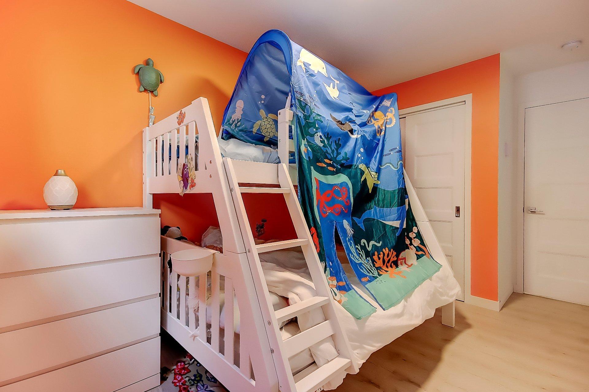 









220


Rue Robert-Jones

, 102,
Saint-Jean-sur-Richelieu,




QC
J2X0E2

