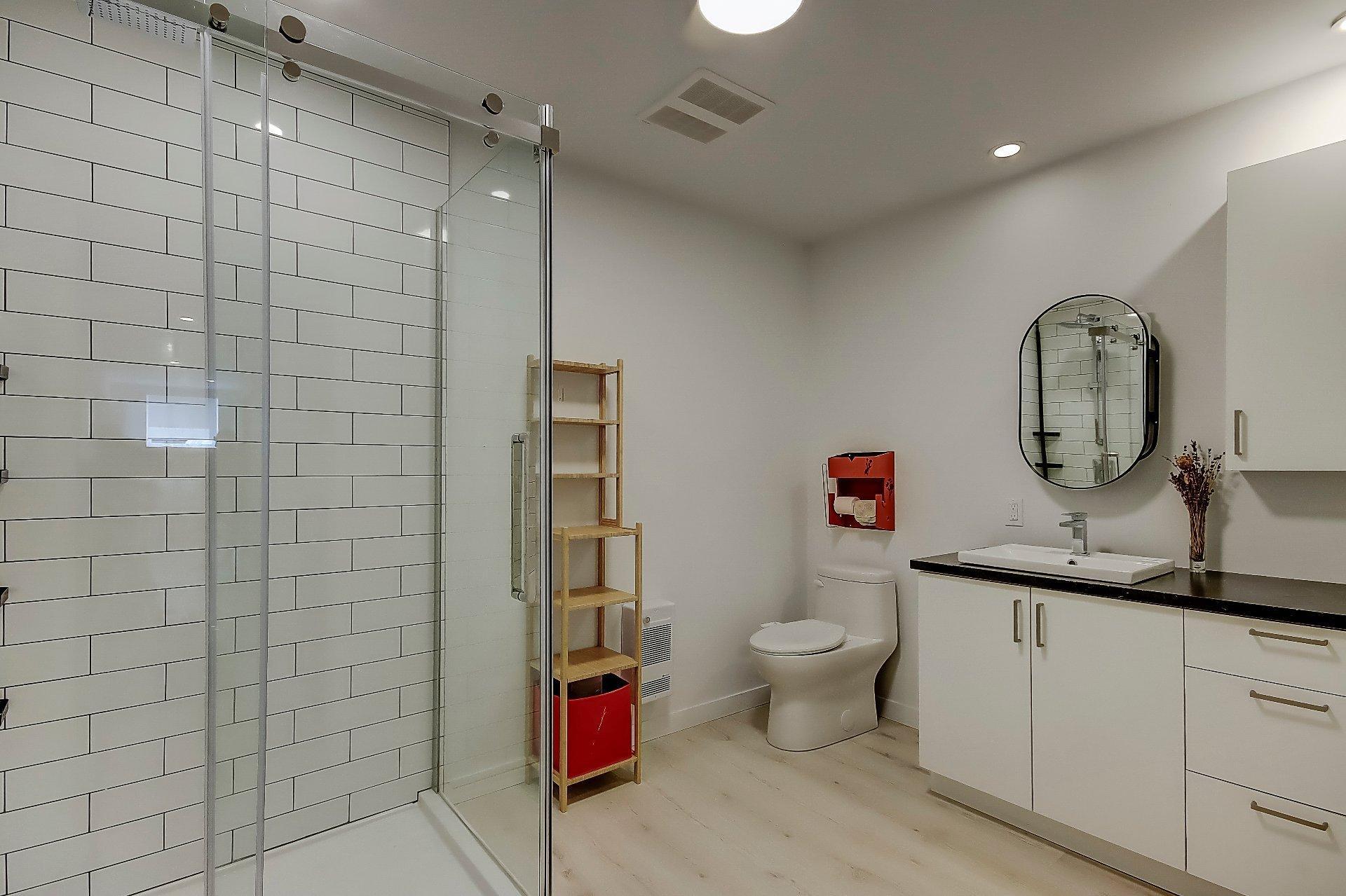 









220


Rue Robert-Jones

, 102,
Saint-Jean-sur-Richelieu,




QC
J2X0E2

