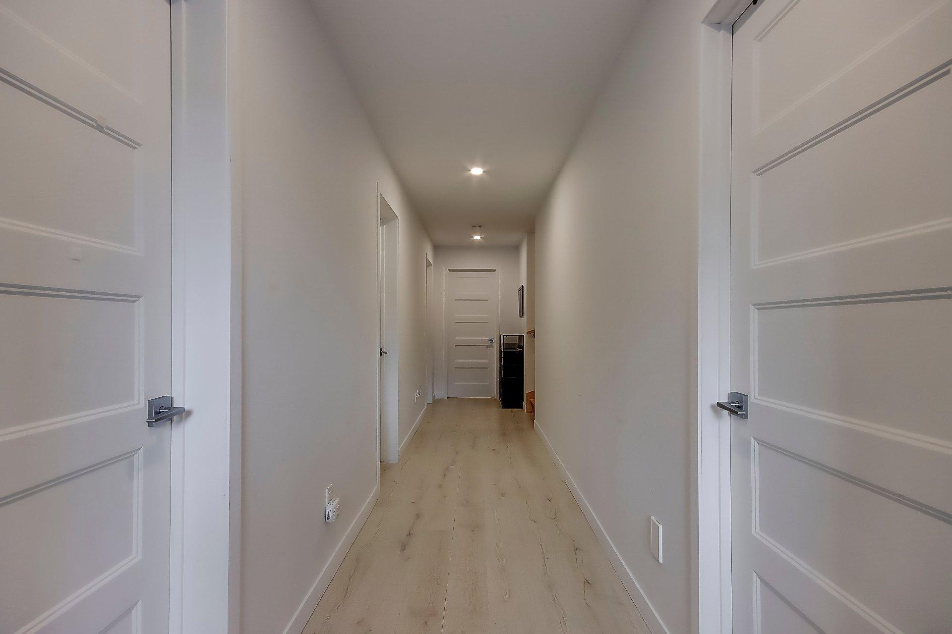









220


Rue Robert-Jones

, 102,
Saint-Jean-sur-Richelieu,




QC
J2X0E2

