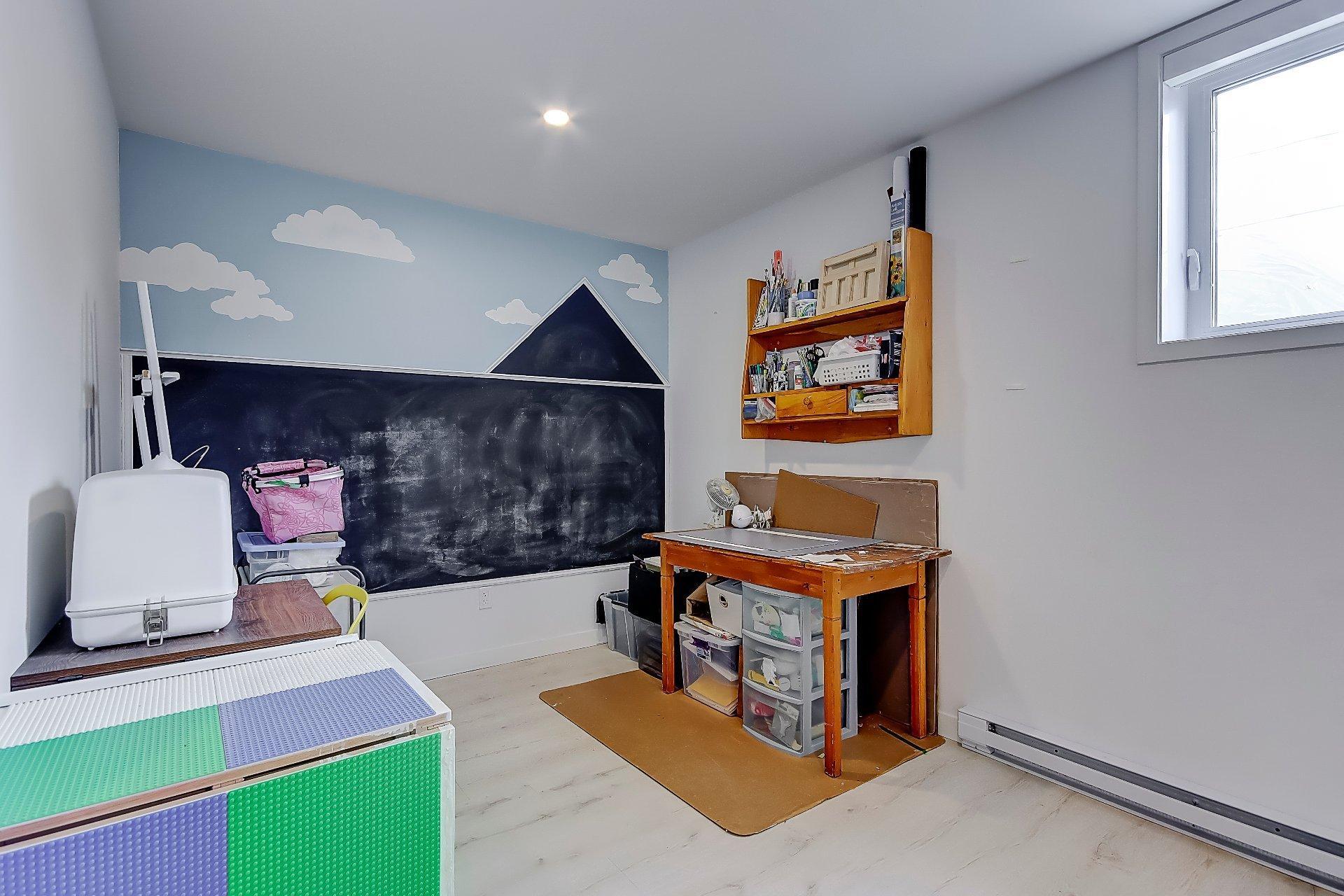 









220


Rue Robert-Jones

, 102,
Saint-Jean-sur-Richelieu,




QC
J2X0E2

