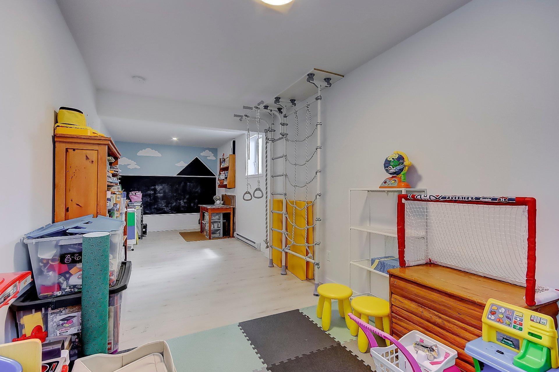 









220


Rue Robert-Jones

, 102,
Saint-Jean-sur-Richelieu,




QC
J2X0E2

