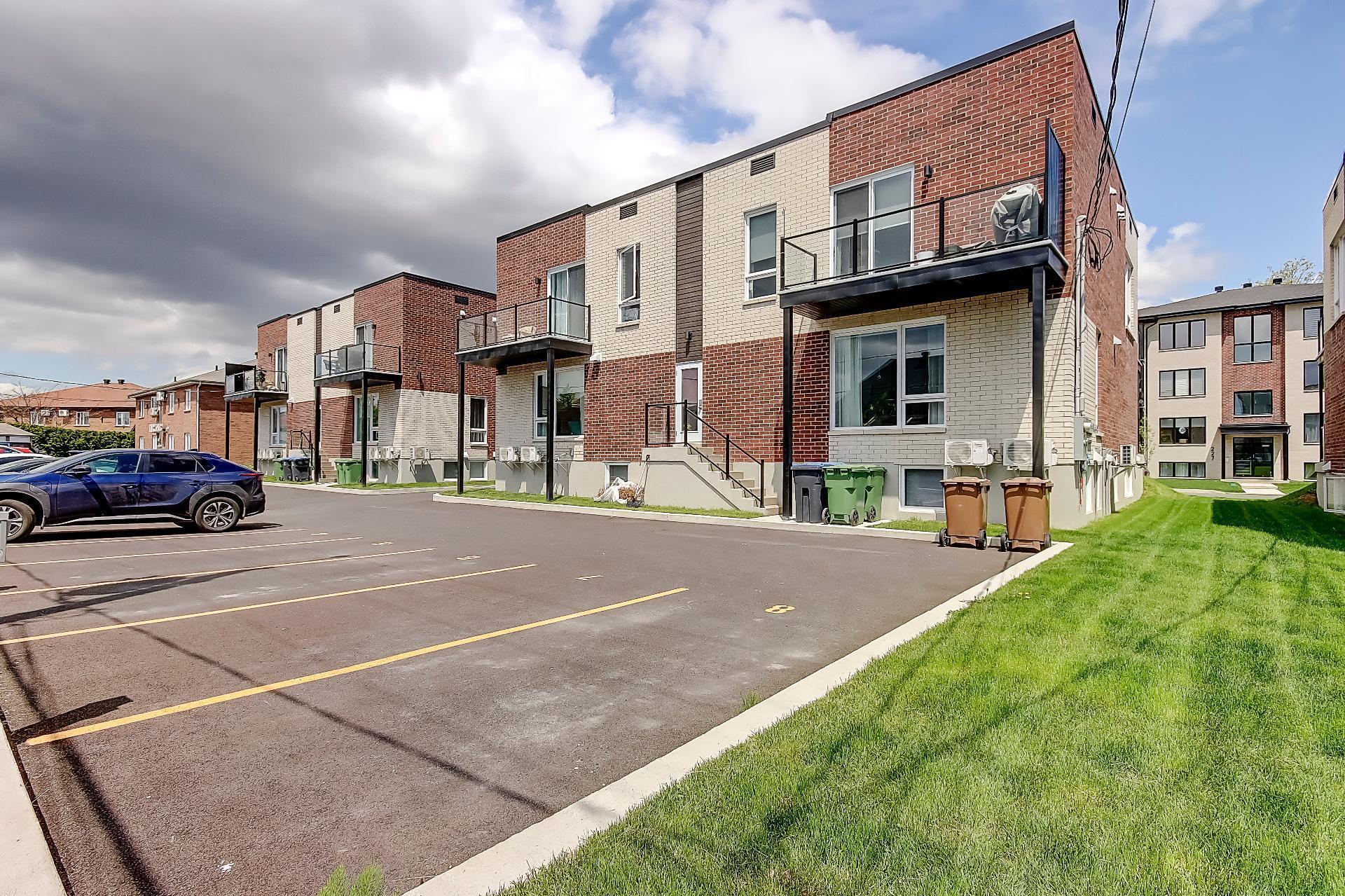 









220


Rue Robert-Jones

, 102,
Saint-Jean-sur-Richelieu,




QC
J2X0E2

