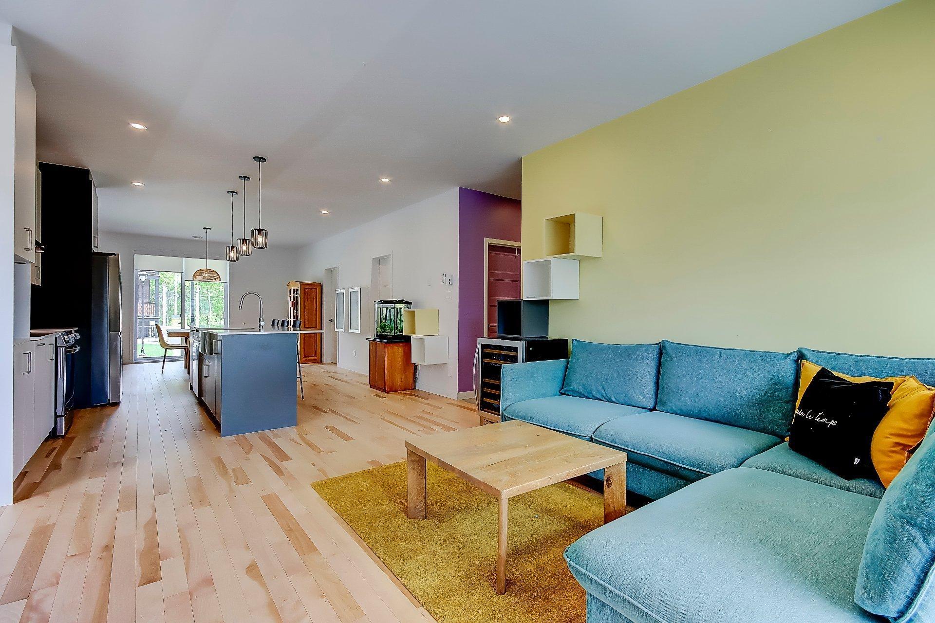 









220


Rue Robert-Jones

, 102,
Saint-Jean-sur-Richelieu,




QC
J2X0E2

