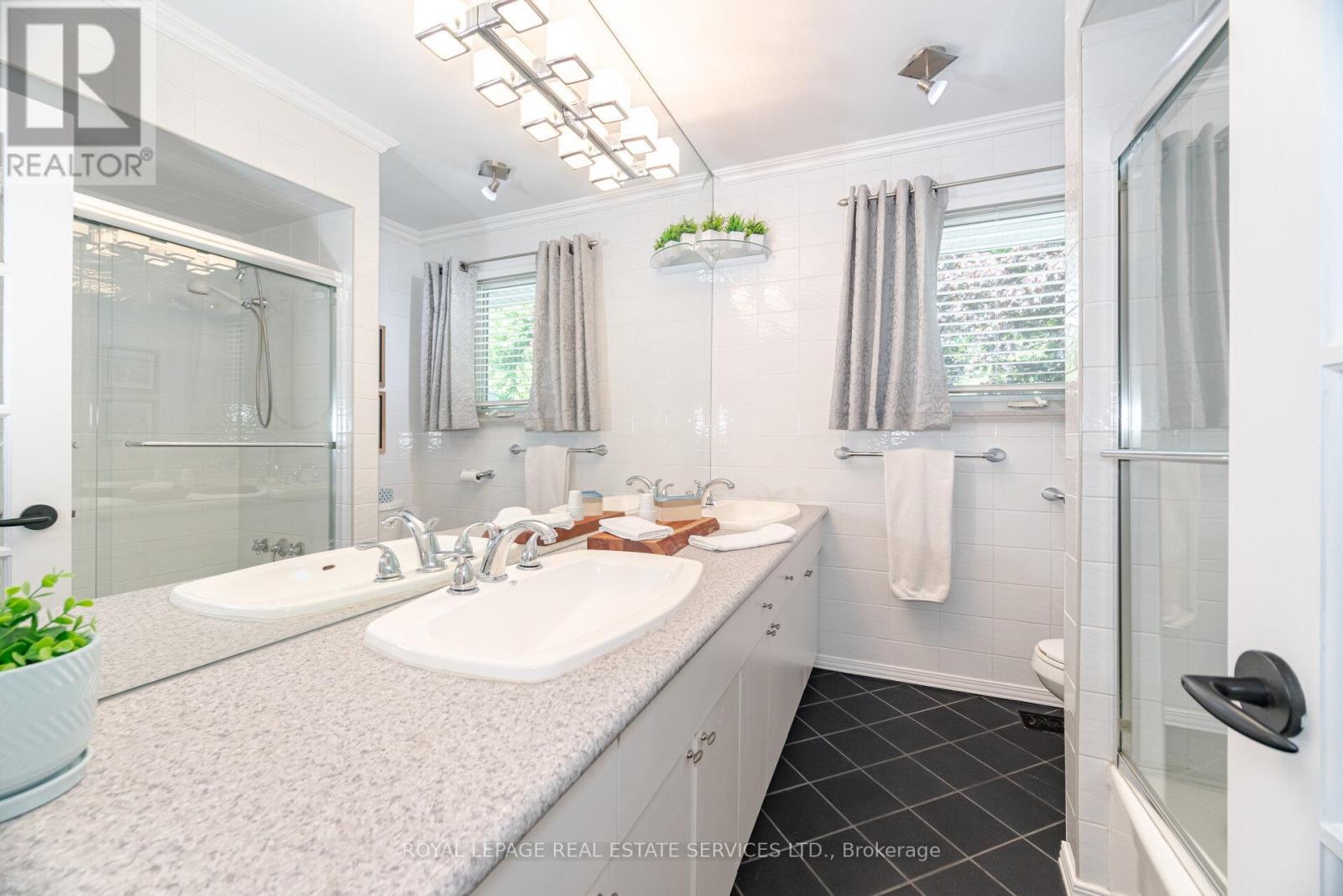












26 ALANMEADE CRESCENT

,
Toronto,




Ontario
M9B2H3

