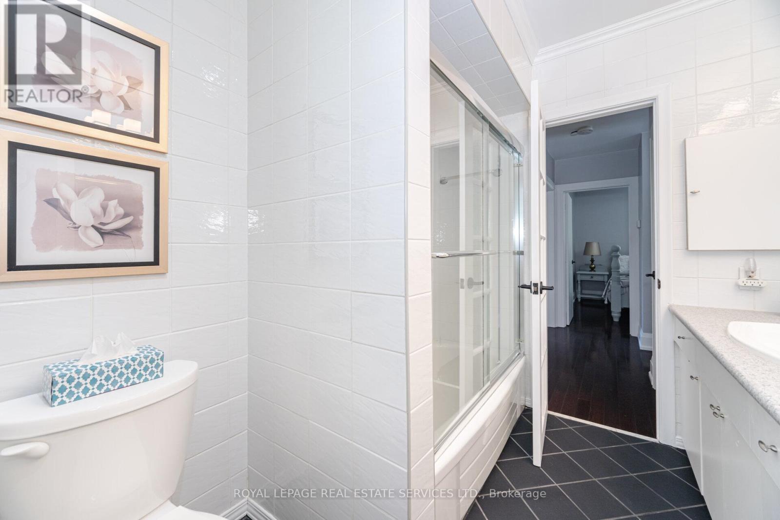 












26 ALANMEADE CRESCENT

,
Toronto,




Ontario
M9B2H3

