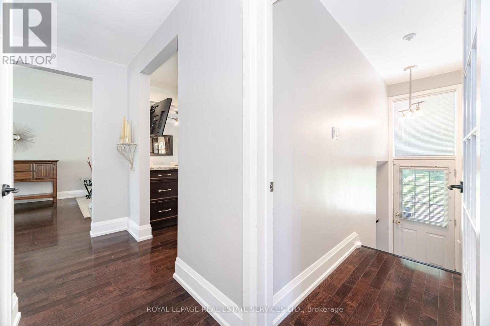 












26 ALANMEADE CRESCENT

,
Toronto,




Ontario
M9B2H3

