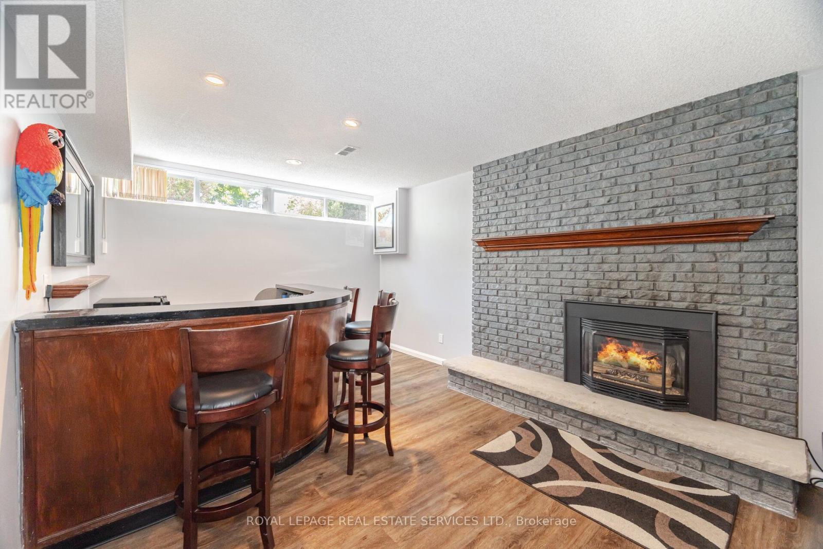 












26 ALANMEADE CRESCENT

,
Toronto,




Ontario
M9B2H3

