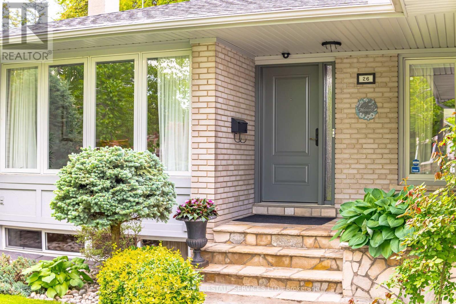 












26 ALANMEADE CRESCENT

,
Toronto,




Ontario
M9B2H3

