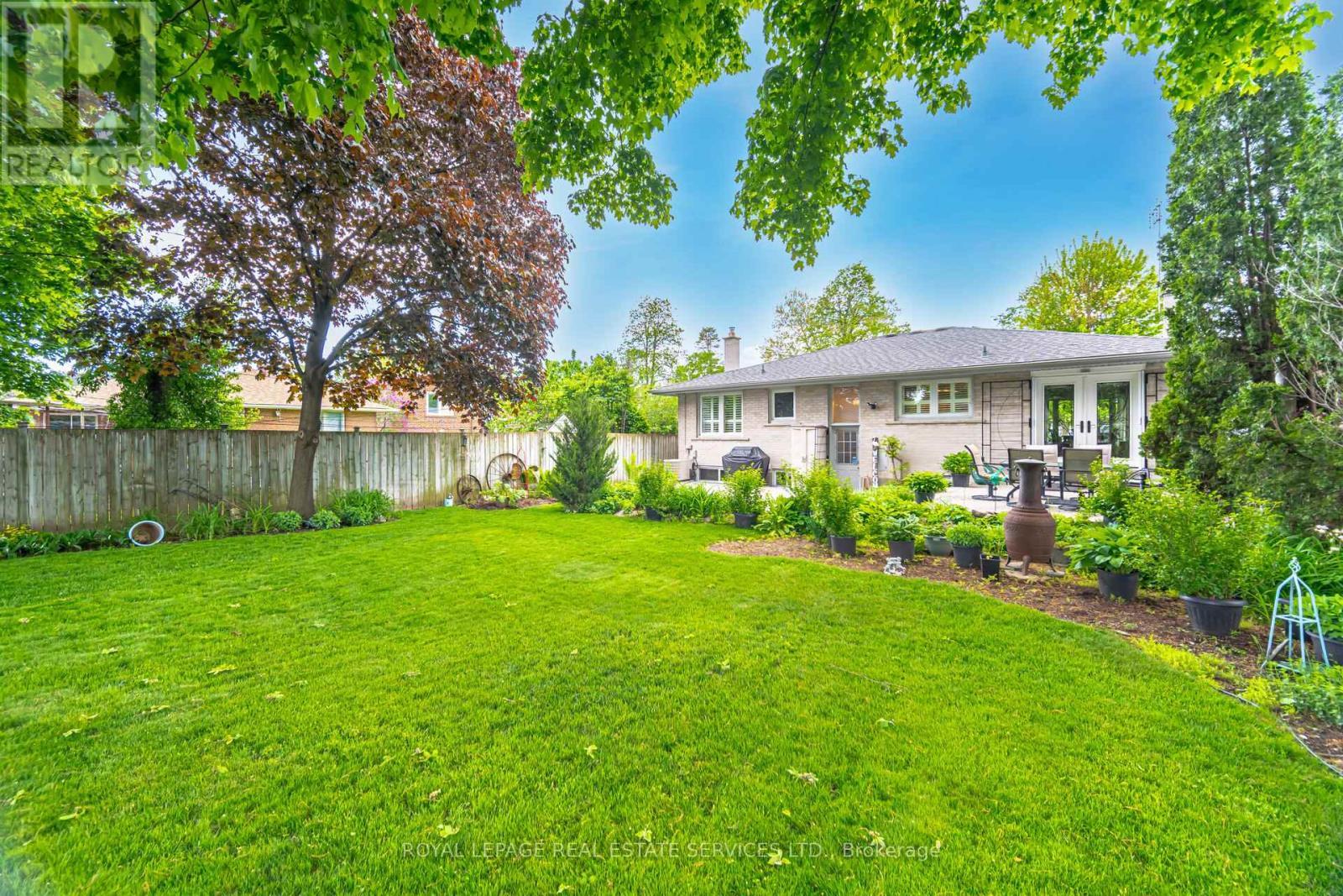 












26 ALANMEADE CRESCENT

,
Toronto,




Ontario
M9B2H3

