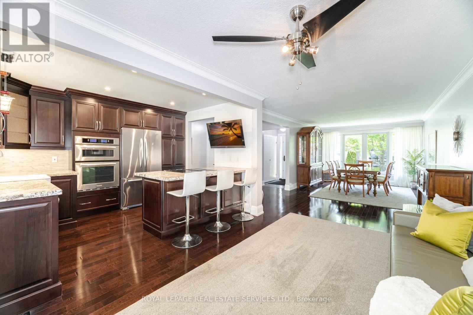 












26 ALANMEADE CRESCENT

,
Toronto,




Ontario
M9B2H3

