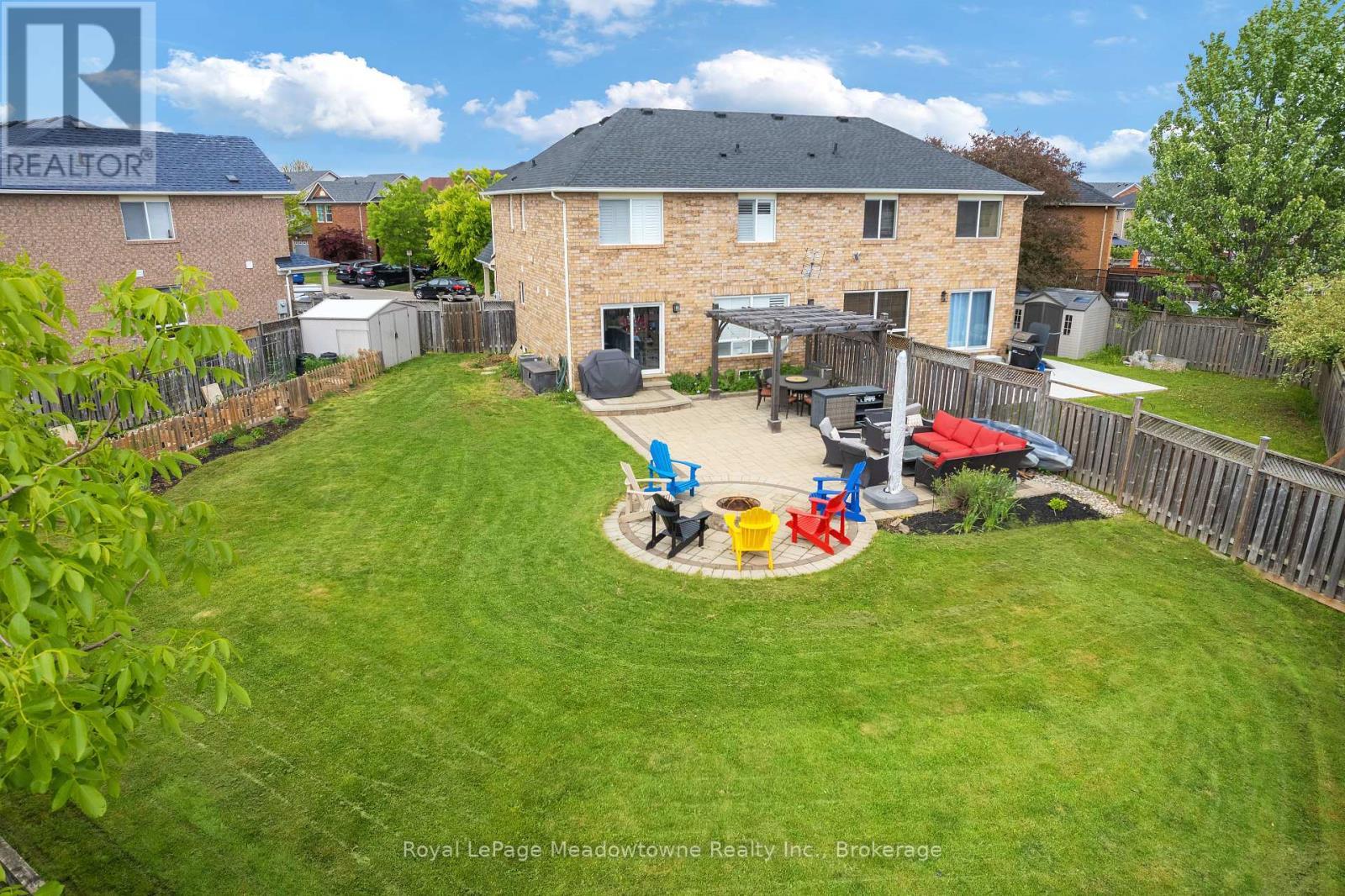 












824 GAZLEY CIRCLE

,
Milton (BE Beaty),




Ontario
L9T6M2

