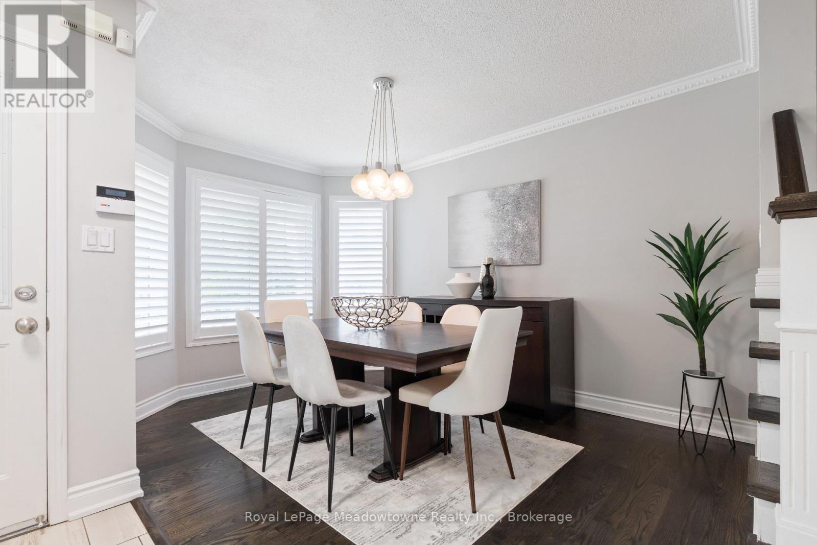 












824 GAZLEY CIRCLE

,
Milton (BE Beaty),




Ontario
L9T6M2

