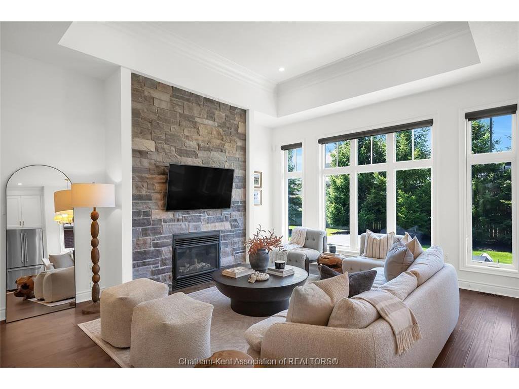 









2405


Meadowlands

Way,
London,




ON
N6G 5L8

