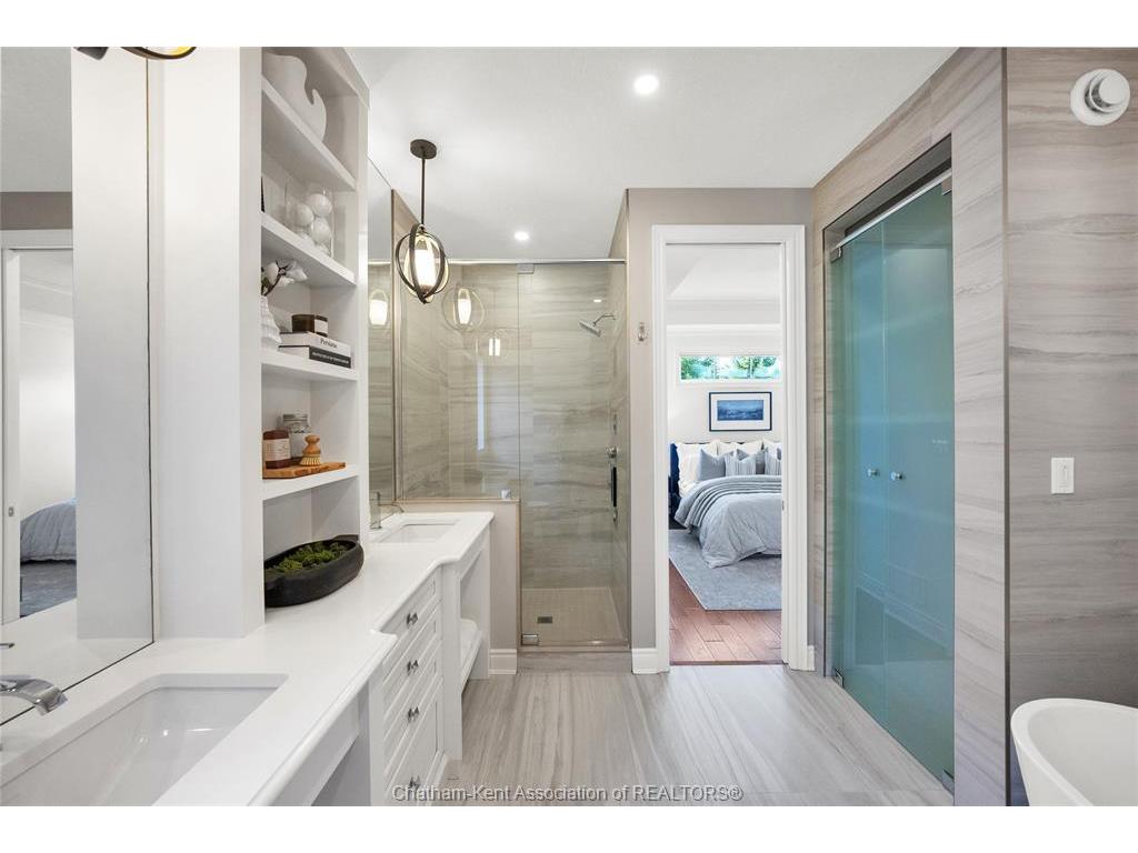 









2405


Meadowlands

Way,
London,




ON
N6G 5L8

