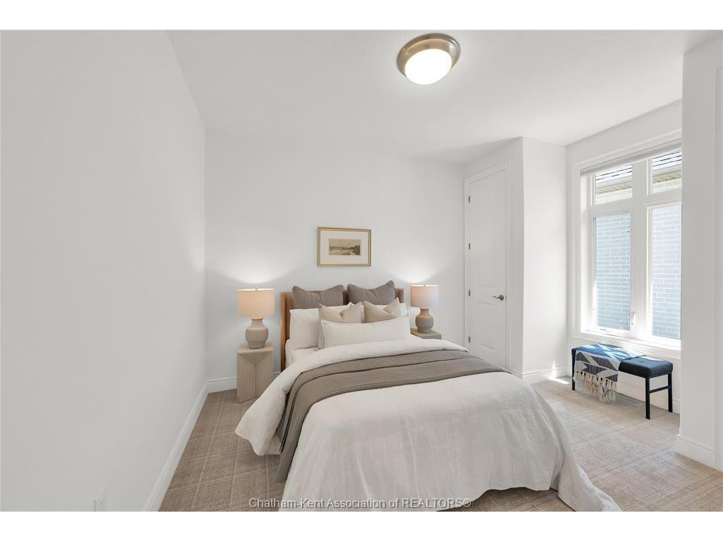 









2405


Meadowlands

Way,
London,




ON
N6G 5L8

