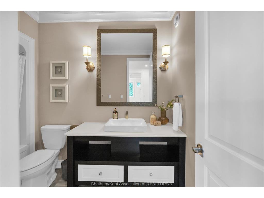 









2405


Meadowlands

Way,
London,




ON
N6G 5L8


