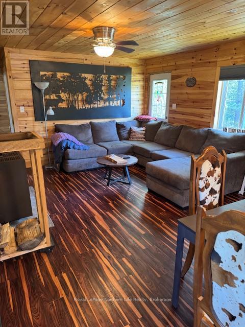 












126 ROBERTS ROAD

,
West Nipissing (River Valley),




Ontario
P0H2C0

