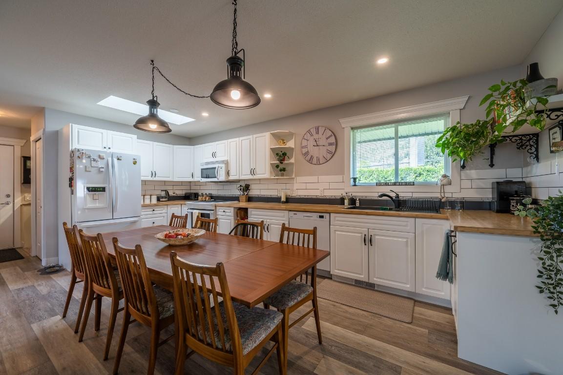 









791


Jensen

Road, 5,
Kamloops,




BC
V2B 6P6

