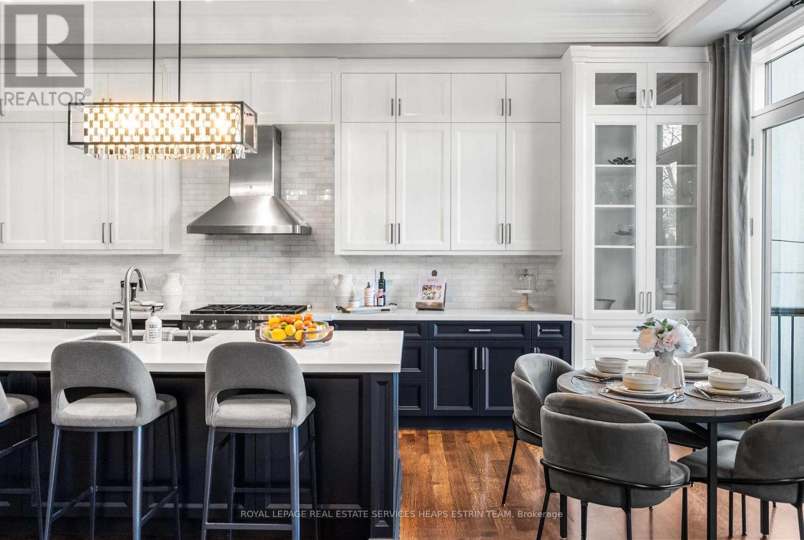 












481 BROADWAY AVENUE

,
Toronto,




Ontario
M4G2R4


