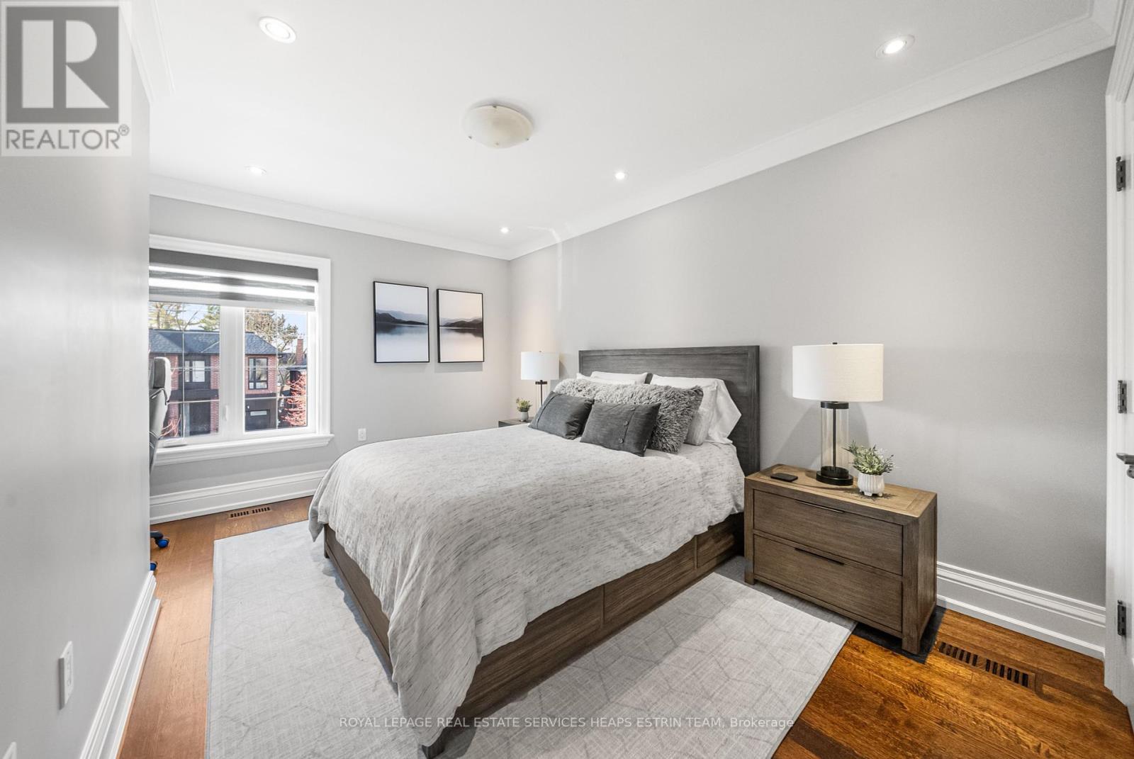 












481 BROADWAY AVENUE

,
Toronto,




Ontario
M4G2R4

