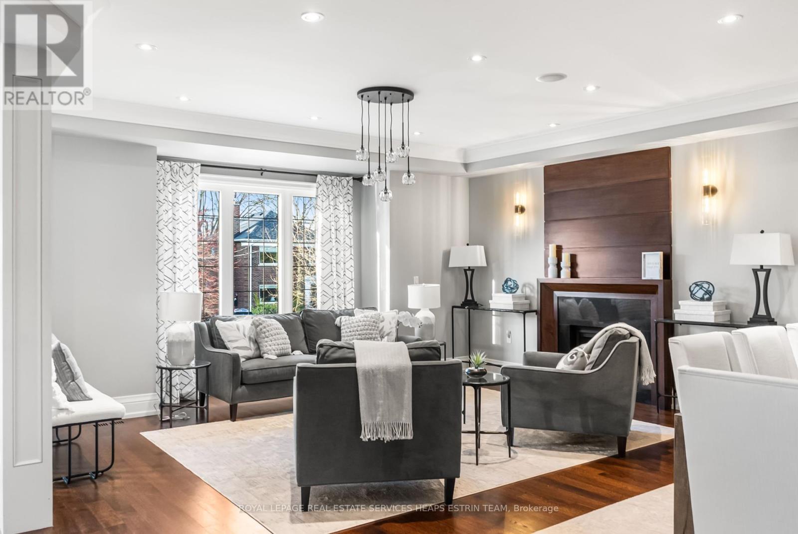 












481 BROADWAY AVENUE

,
Toronto,




Ontario
M4G2R4

