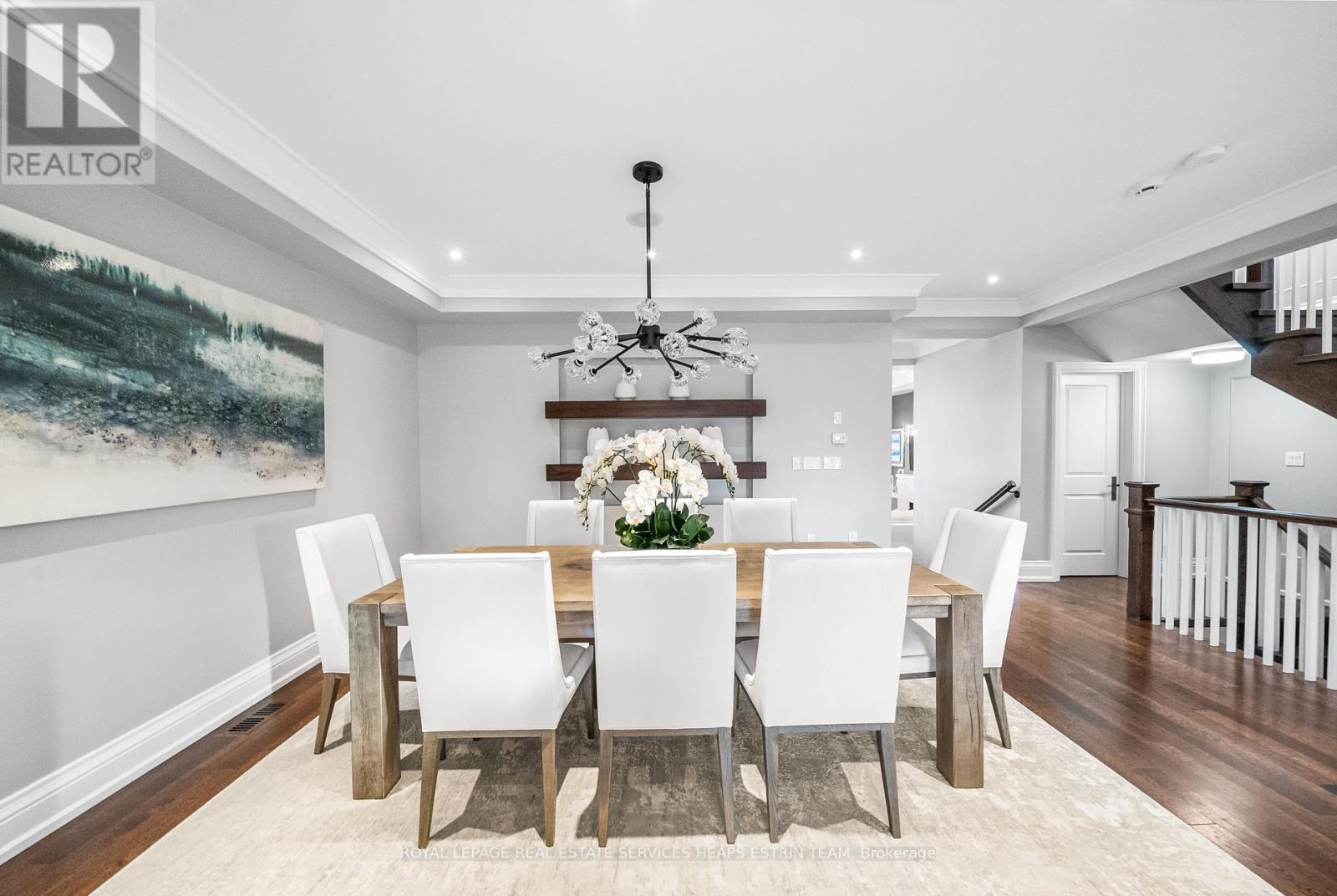 












481 BROADWAY AVENUE

,
Toronto,




Ontario
M4G2R4

