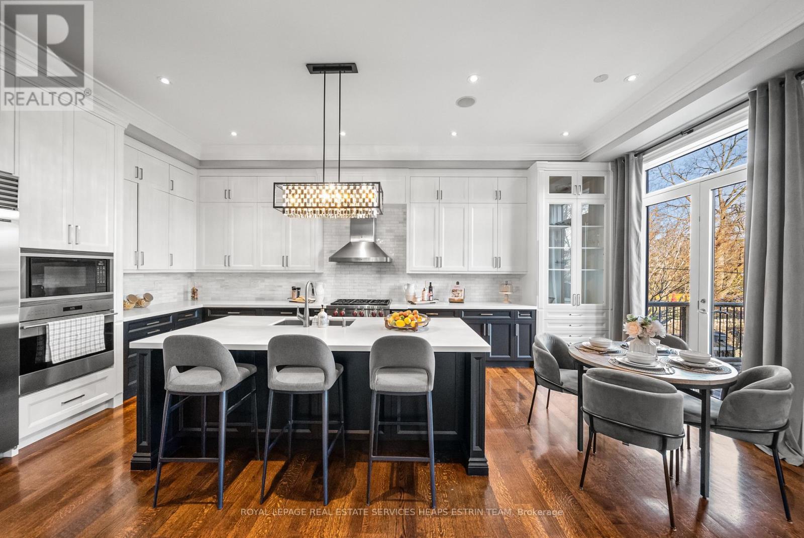 












481 BROADWAY AVENUE

,
Toronto,




Ontario
M4G2R4

