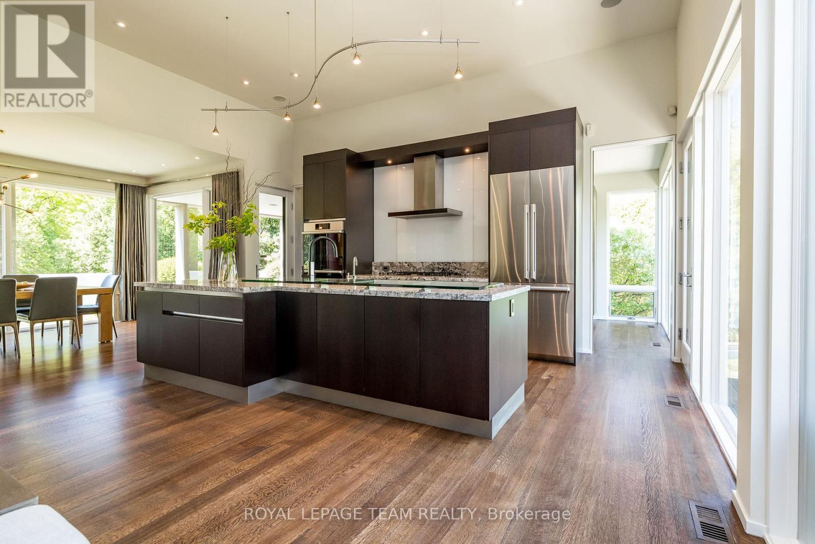 












14 KANATA ROCKERIES PRIVATE

,
Ottawa,




Ontario
K2K3P4

