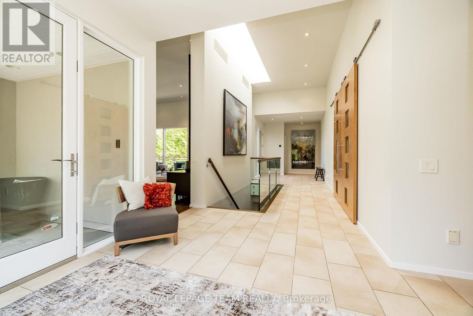 












14 KANATA ROCKERIES PRIVATE

,
Ottawa,




Ontario
K2K3P4

