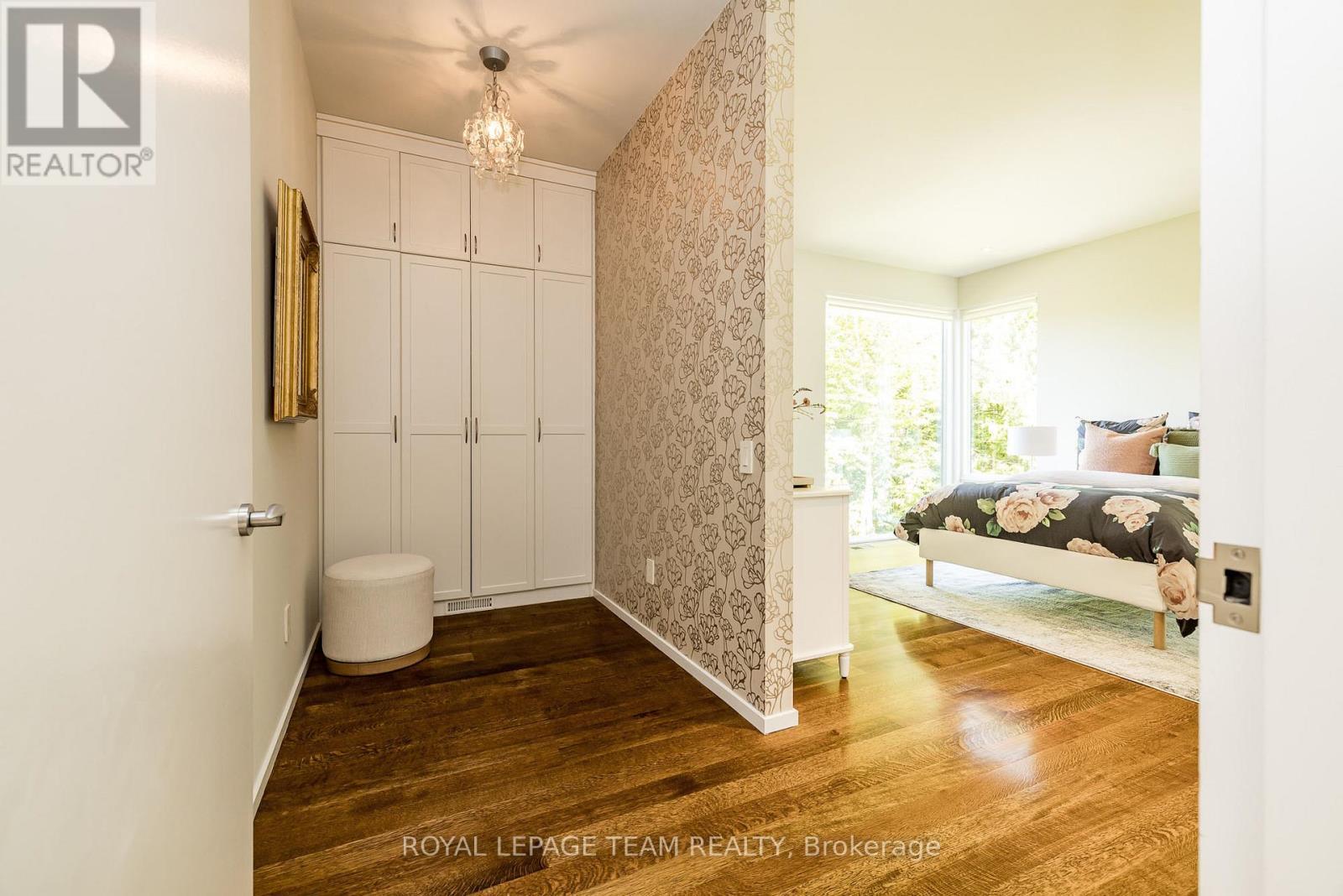 












14 KANATA ROCKERIES PRIVATE

,
Ottawa,




Ontario
K2K3P4

