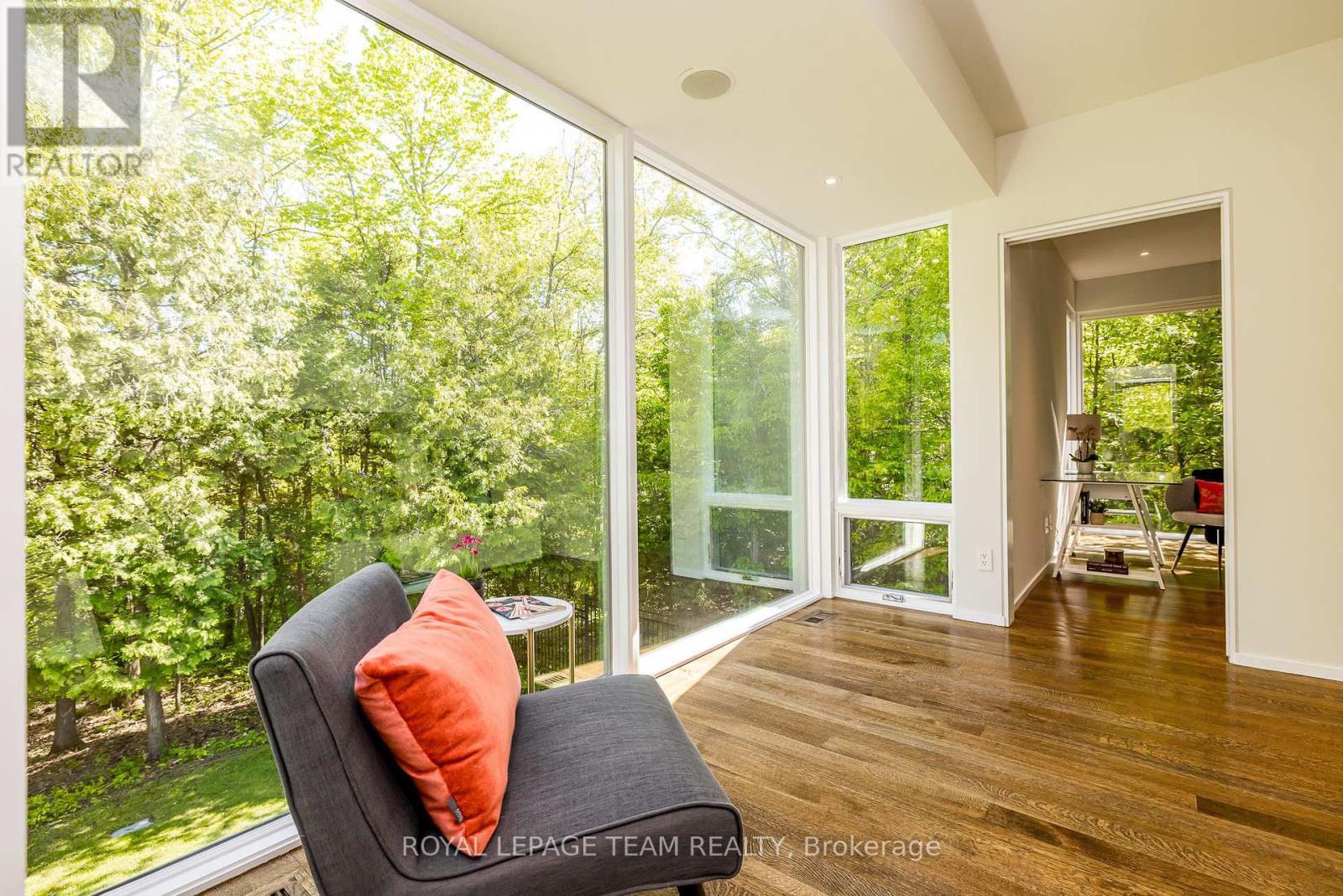 












14 KANATA ROCKERIES PRIVATE

,
Ottawa,




Ontario
K2K3P4

