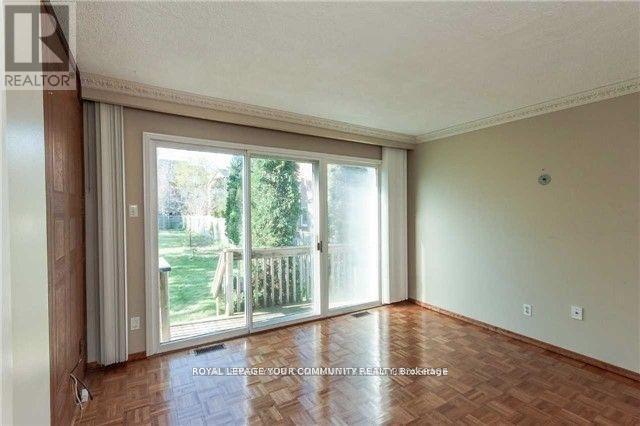 












90 ELGIN MILLS ROAD W

,
Richmond Hill,




Ontario
L4C4M2

