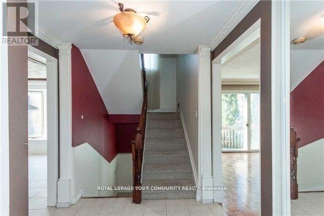 












90 ELGIN MILLS ROAD W

,
Richmond Hill,




Ontario
L4C4M2

