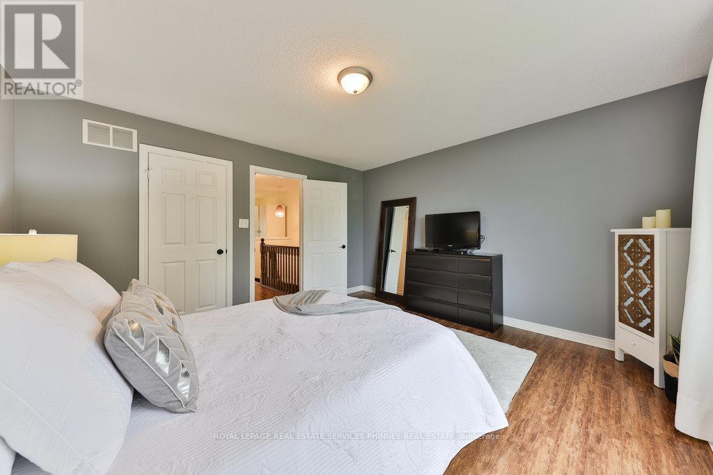 












14 - 2410 WOODSTOCK TRAIL

,
Oakville,




Ontario
L6M0L3

