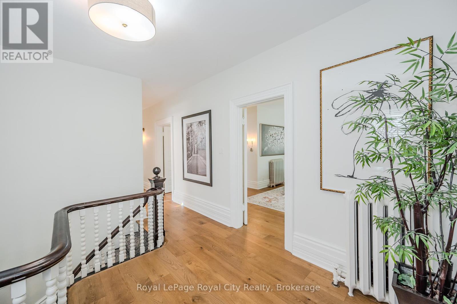 












138 DUBLIN STREET N

,
Guelph (Downtown),




Ontario
N1H4N7


