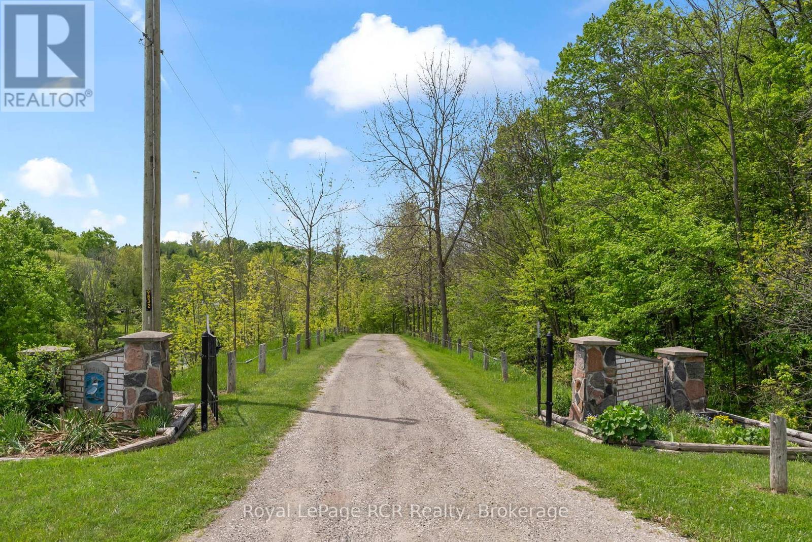 












2455 HIGHWAY 9 HIGHWAY

,
Brockton,




Ontario
N0G2V0

