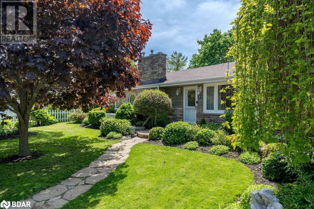 












37 BIRD Crescent

,
Belleville,




Ontario
K8N4Z5

