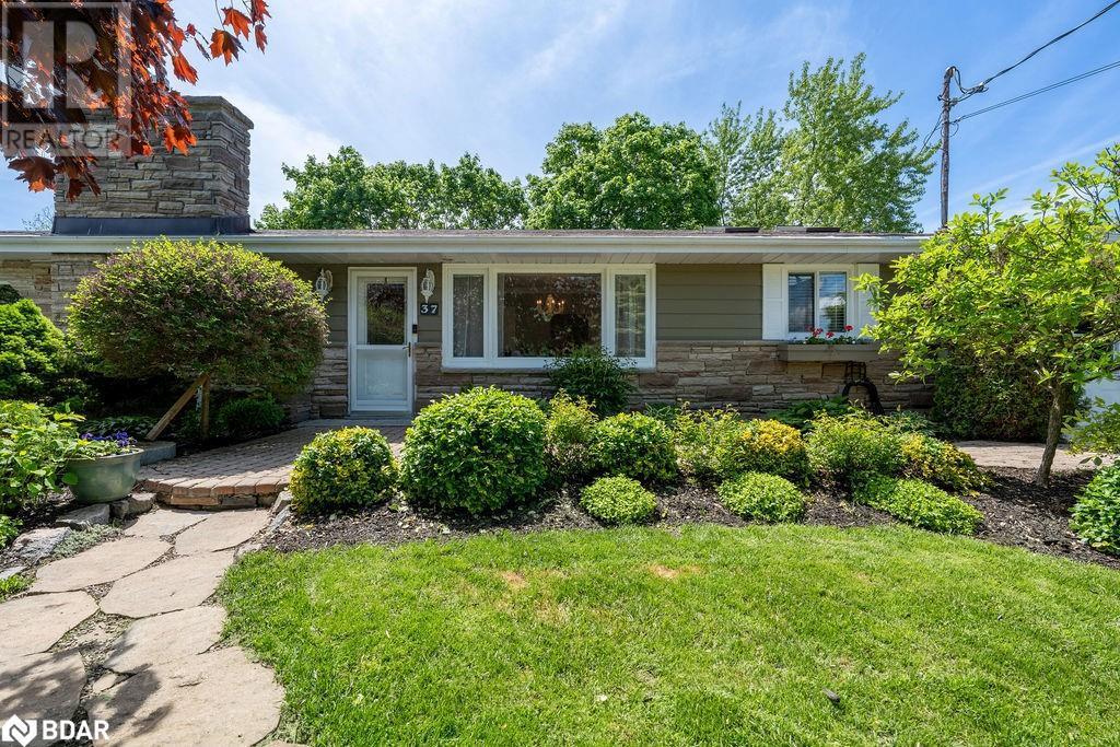 












37 BIRD Crescent

,
Belleville,




Ontario
K8N4Z5

