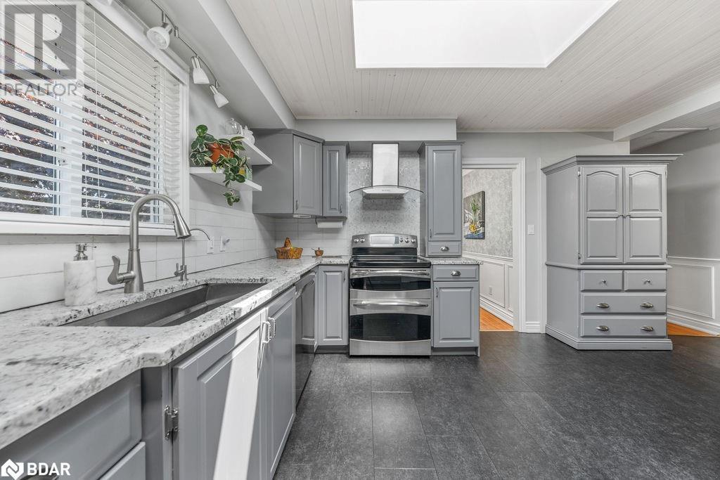 












37 BIRD Crescent

,
Belleville,




Ontario
K8N4Z5

